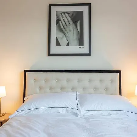 Luxury Rowntree House Across From The Shambles Appartamento