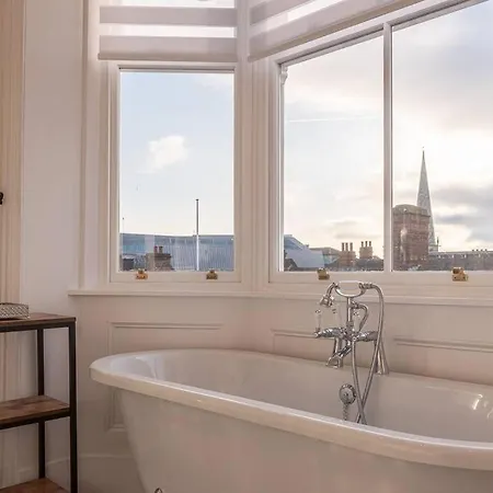 Luxury Rowntree House Across From The Shambles Апартаменты *